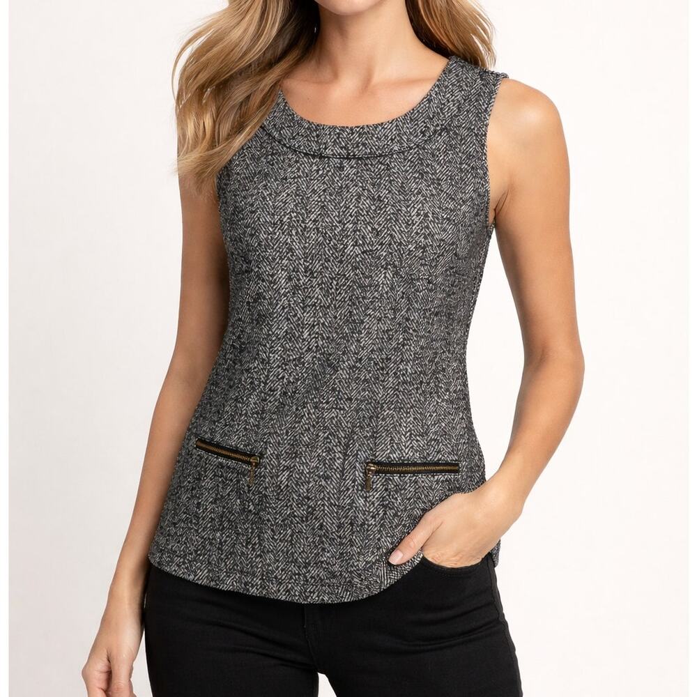 Sleeveless Herringbone Knit Top in Charcoal Gray